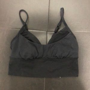 Black lululemon sports bra